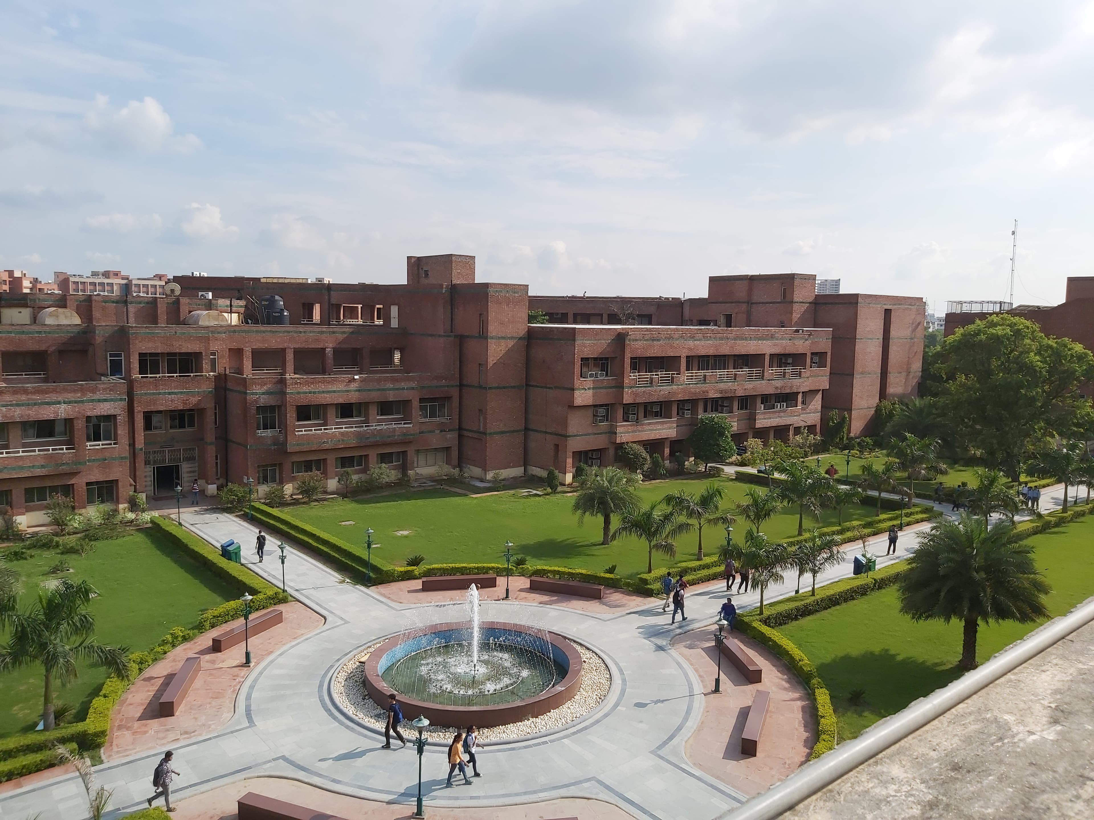 Netaji Subhas University of Technology (NSUT)